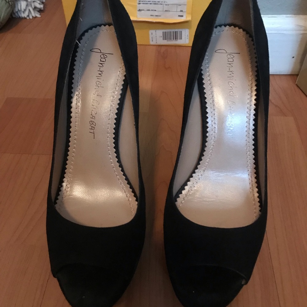 Ladies shoes